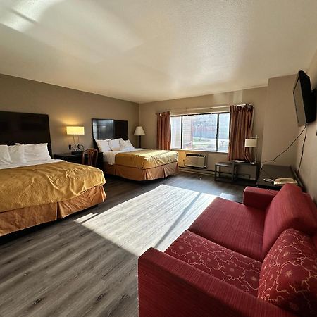 Rodeway Inn & Suites Madison East Exteriér fotografie