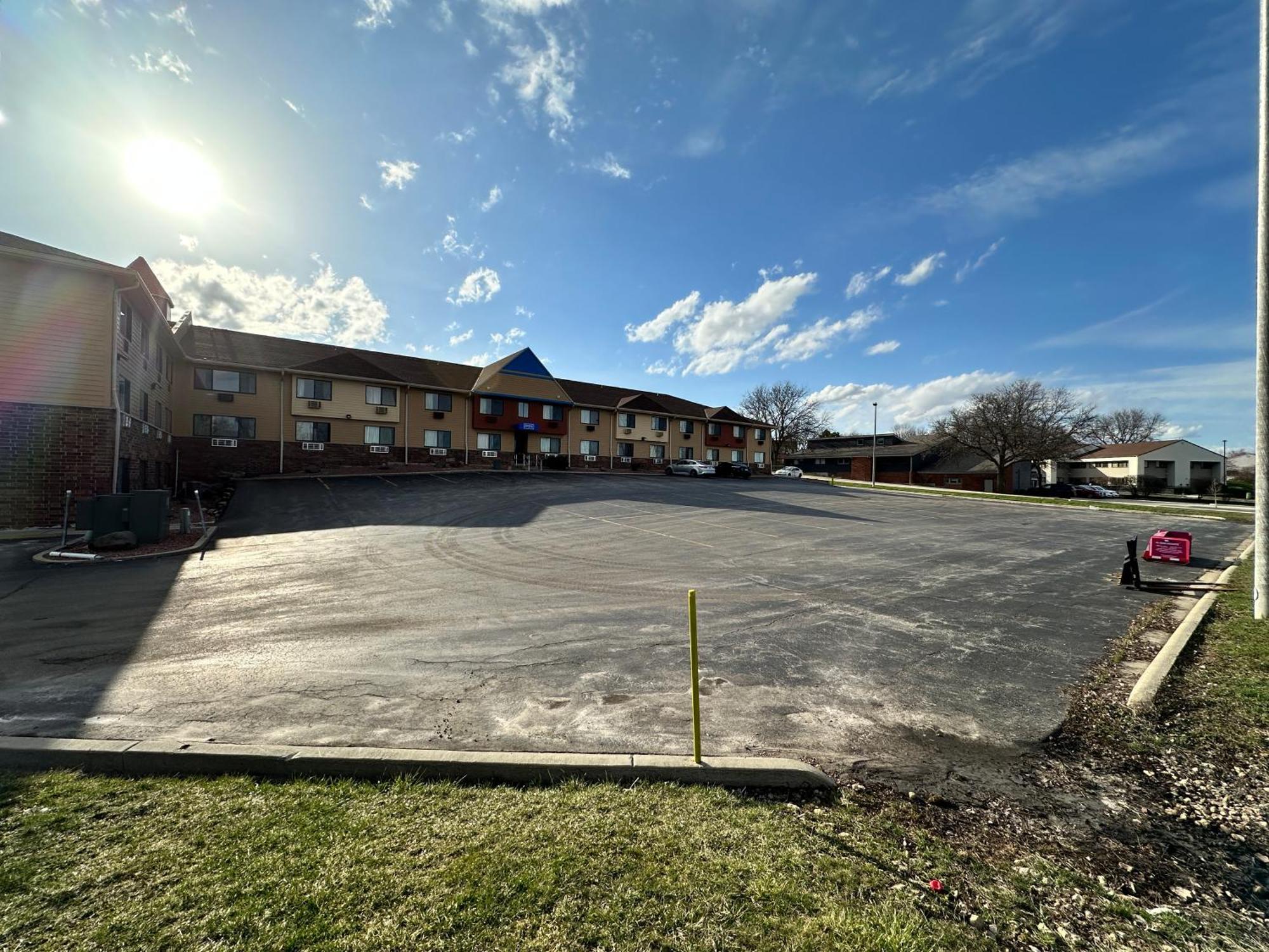 Rodeway Inn & Suites Madison East Exteriér fotografie